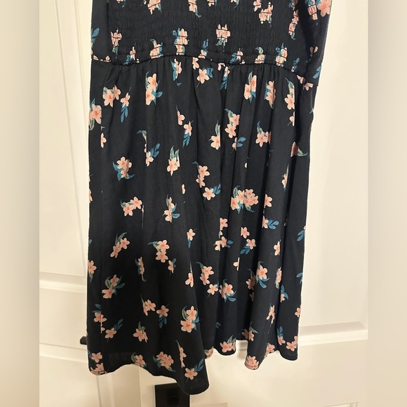 Hollister Floral Print Black Lined Button Mini Dress Size Medium Womens - Picture 7 of 10